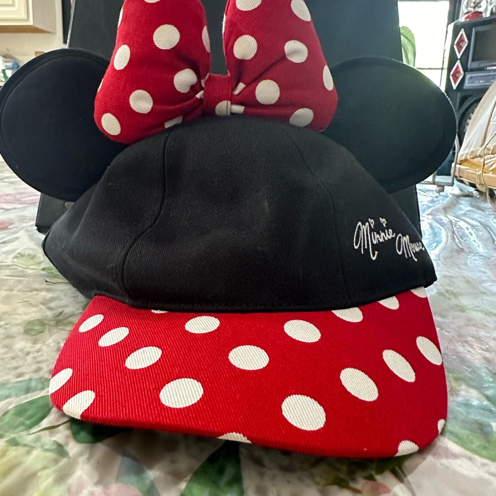 Disneyland Minnie hat